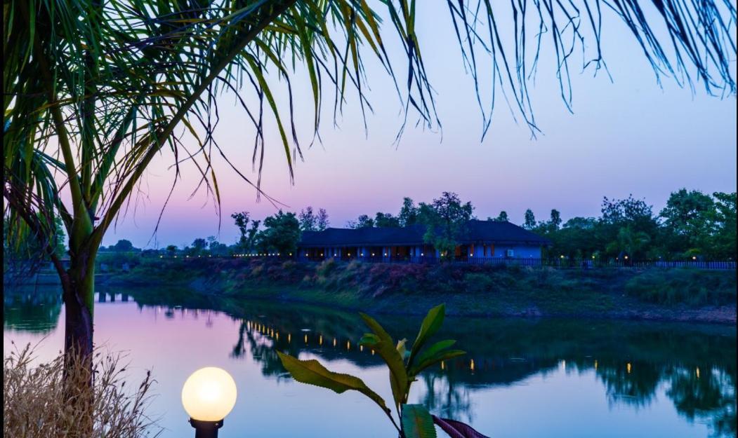 Mayur The Karma Hotel Seoni  Bagian luar foto