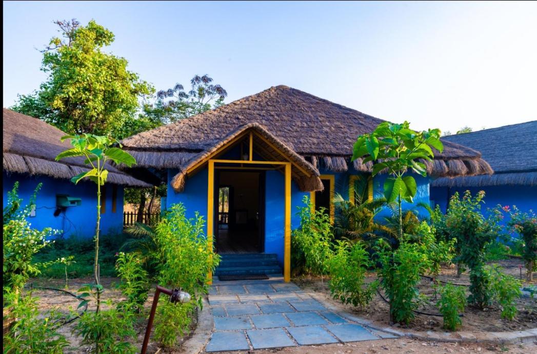 Mayur The Karma Hotel Seoni  Bagian luar foto